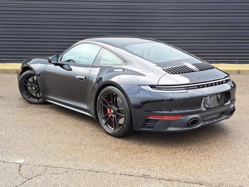 2024 Porsche 911 Carrera GTS