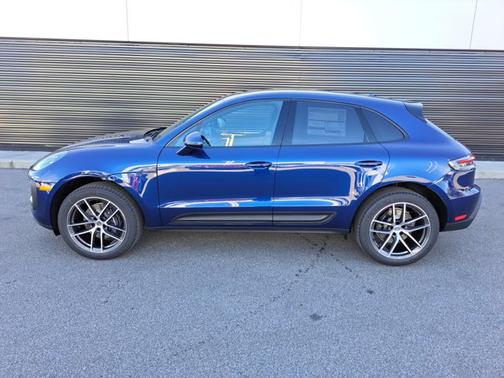 2026 Porsche Macan 