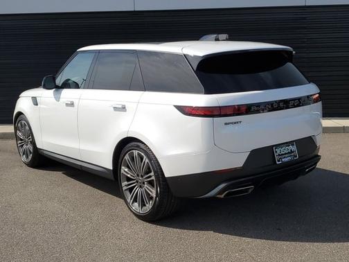 2024 Land Rover Range Rover Sport SE