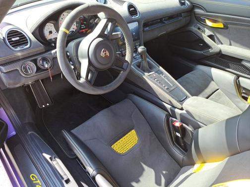 2025 Porsche 718 Cayman GT4 RS