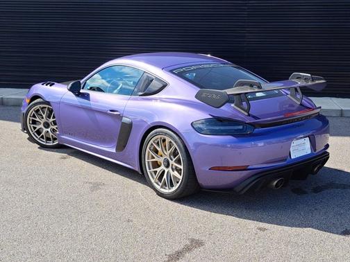 2025 Porsche 718 Cayman GT4 RS