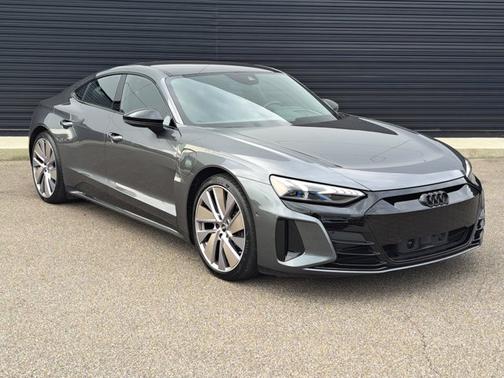 2022 Audi e-tron GT Prestige