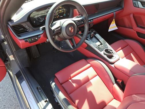 2026 Porsche 911 Carrera