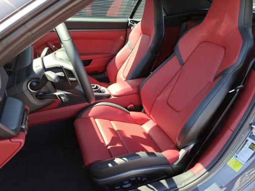 2026 Porsche 911 Carrera