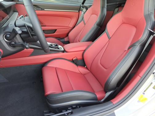 2026 Porsche 911 Carrera