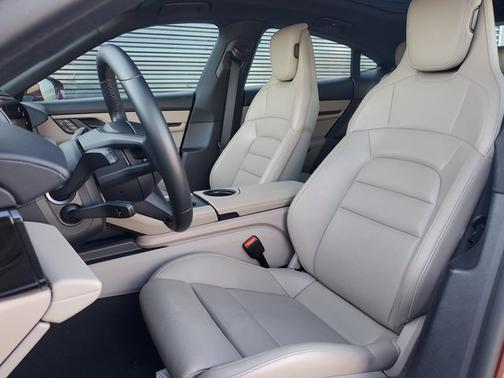 2022 Porsche Taycan 4S