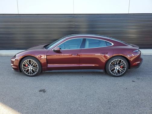 2022 Porsche Taycan 4S