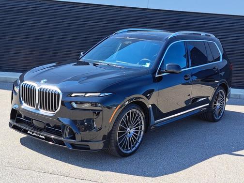 2023 BMW X7 ALPINA XB7