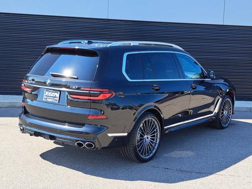 2023 BMW X7 ALPINA XB7