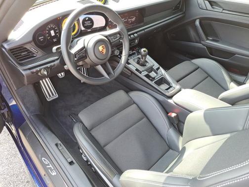 2023 Porsche 911 GT3 w/Touring Package
