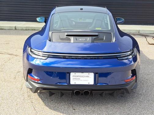 2023 Porsche 911 GT3 w/Touring Package
