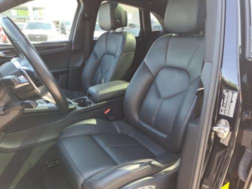 2020 Porsche Macan 4DR AWD