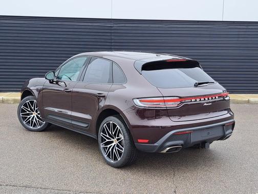 2026 Porsche Macan 