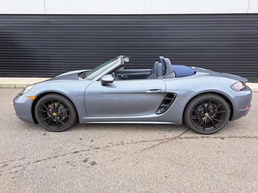 2025 Porsche 718 Boxster 2DR ROADSTER