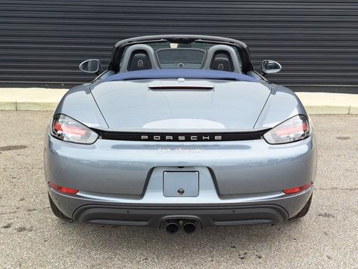 2025 Porsche 718 Boxster 2DR ROADSTER