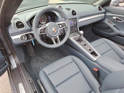 2025 Porsche 718 Boxster 2DR ROADSTER