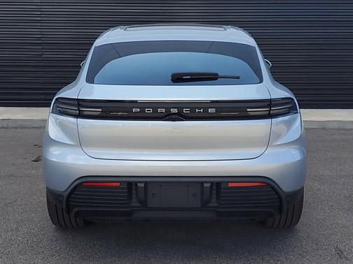 2025 Porsche Macan Electric Electric