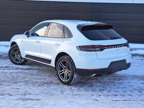 2019 Porsche Macan Base (PDK)