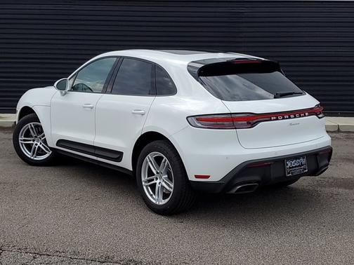 2025 Porsche Macan