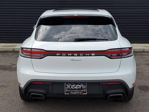 2025 Porsche Macan