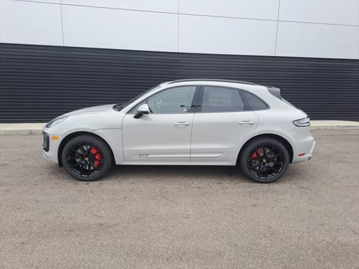 2026 Porsche Macan GTS