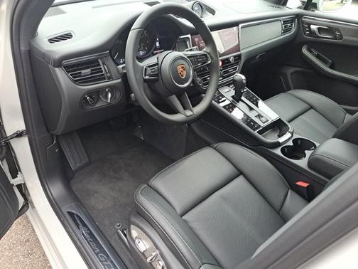 2026 Porsche Macan GTS