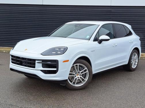 2024 Porsche Cayenne E-Hybrid