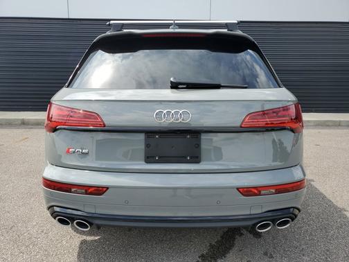 Quantum Gray 2021 Audi SQ5 Premium Plus