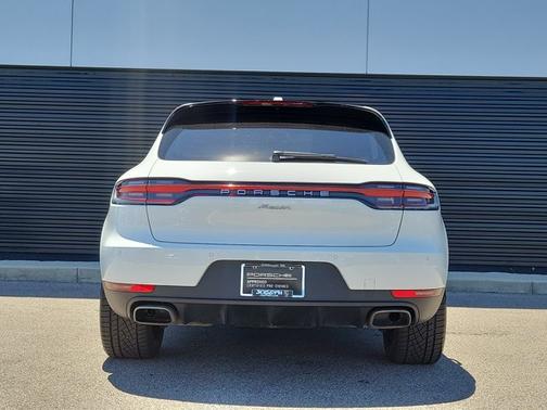 White 2021 Porsche Macan