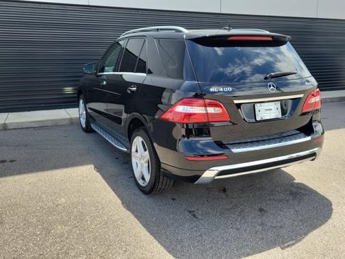 Black 2015 Mercedes-Benz M-Class ML400