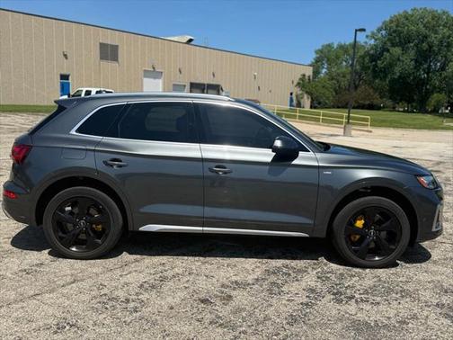 2022 Audi Q5 45 S line Prestige