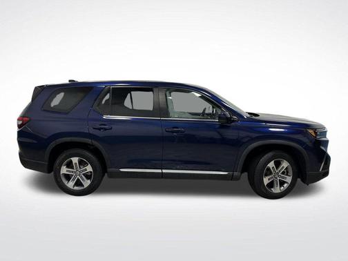 2023 Honda Pilot AWD EX-L 7 Passenger