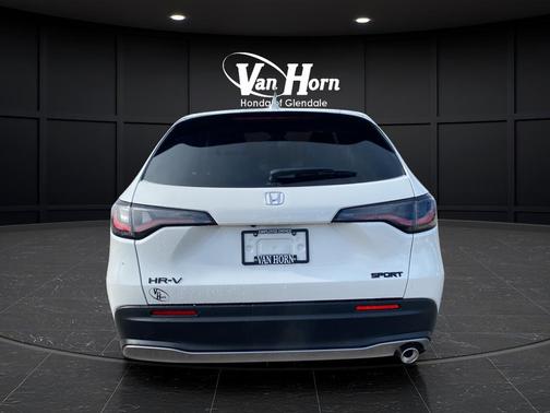 Platinum White Pearl 2027 Honda HR-V Sport