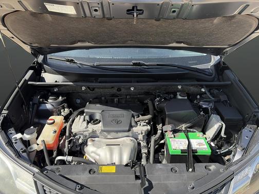 Magnetic Gray Pearl 2014 Toyota RAV4 XLE