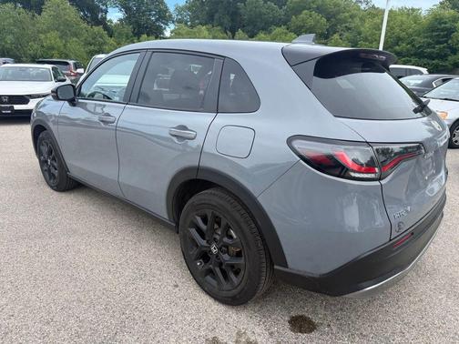 Urban Gray Pearl 2024 Honda HR-V Sport