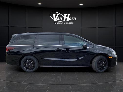 Crystal Black Pearl 2026 Honda Odyssey Sport-L