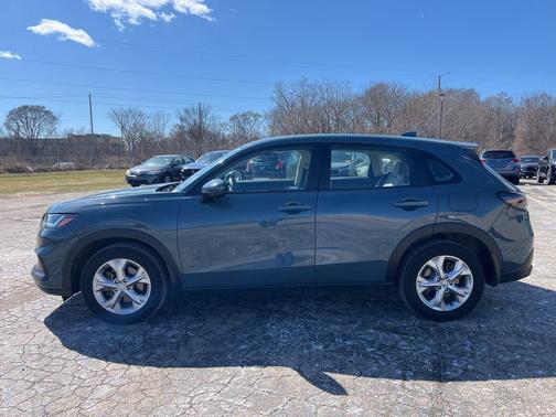 Nordic Forest Pearl 2023 Honda HR-V LX