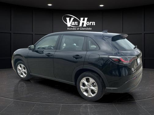 Crystal Black Pearl 2025 Honda HR-V LX