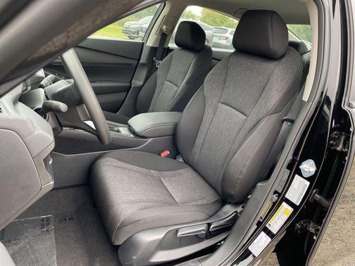 2025 Honda Accord LX 1.5T
