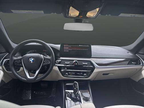 2023 BMW 530 i xDrive