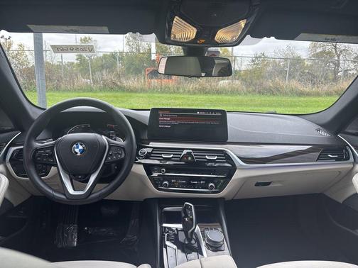 2023 BMW 530 i xDrive