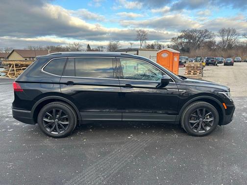 2022 Volkswagen Tiguan 2.0T SE 4MOTION