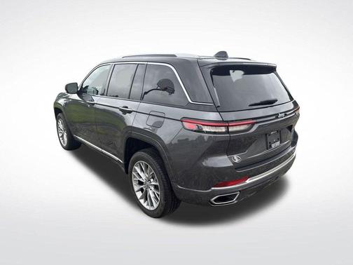 2022 Jeep Grand Cherokee 4xe Summit