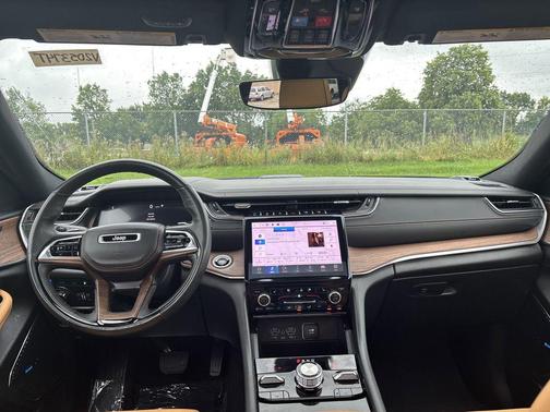 2022 Jeep Grand Cherokee 4xe Summit