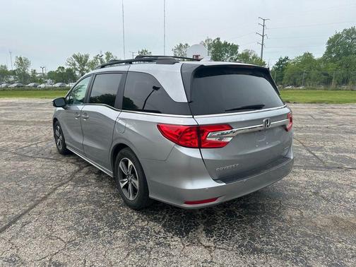Lunar Silver Metallic 2019 Honda Odyssey Touring