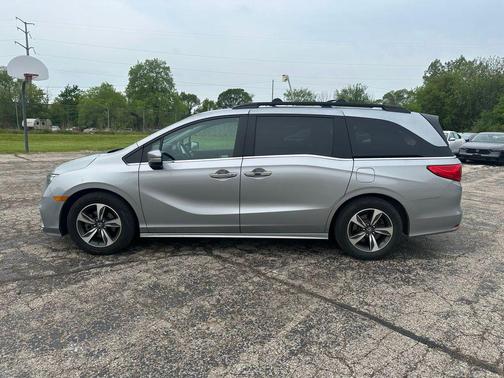 Lunar Silver Metallic 2019 Honda Odyssey Touring