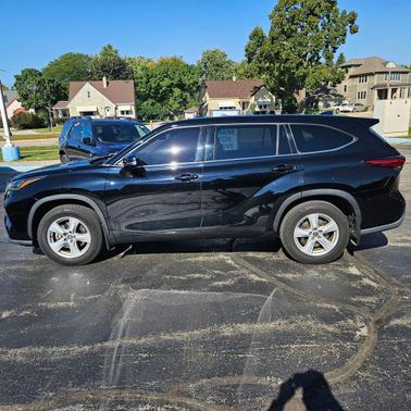2020 Toyota Highlander LE