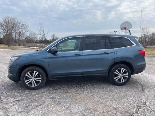 Blue 2018 Honda Pilot EX-L