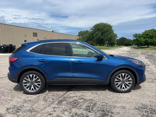 2022 Ford Escape Titanium