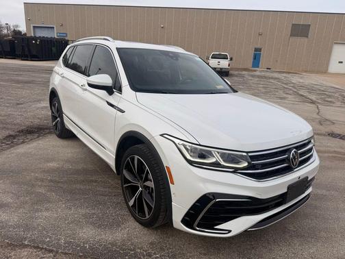 2023 Volkswagen Tiguan 2.0T SEL R-Line 4MOTION
